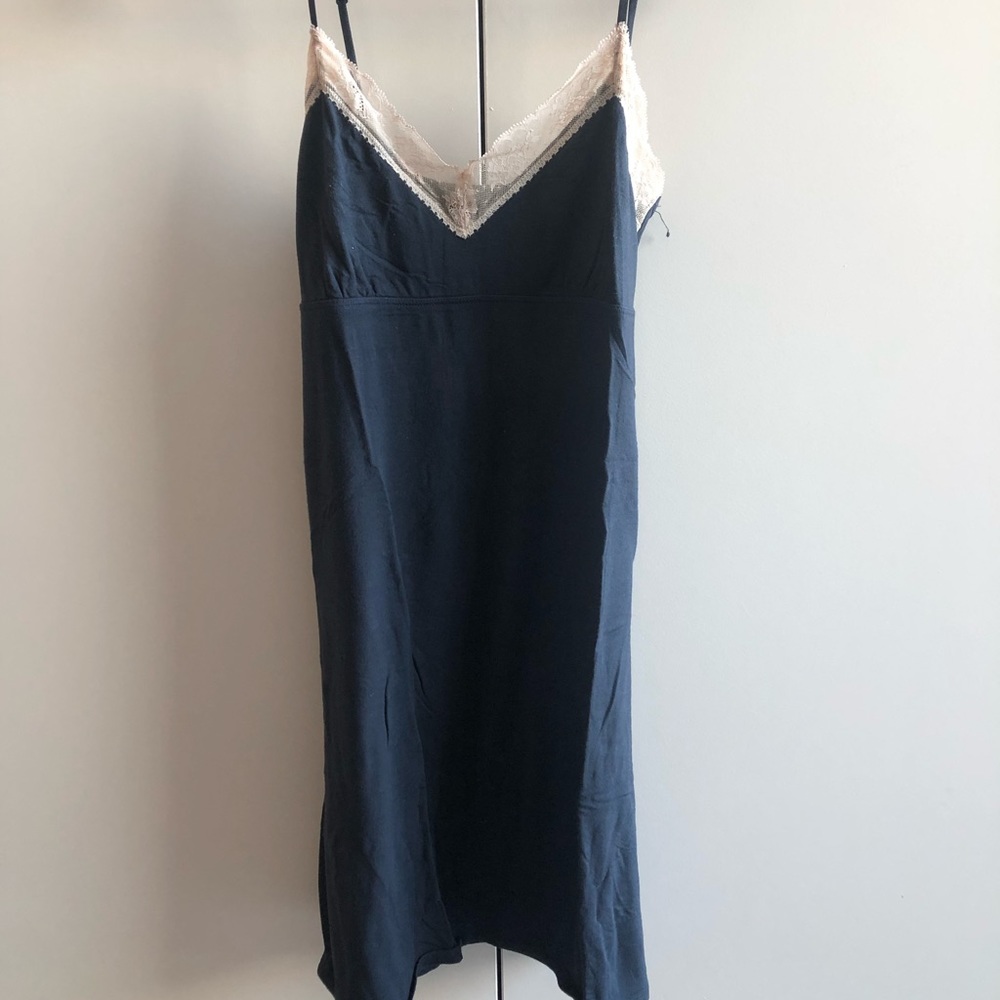 GapBody nightgown with lace